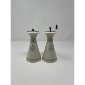 Lenox Fine China Wyndcrest Sat and Pepper Mill Set‎ Vintage Ivory 1970's